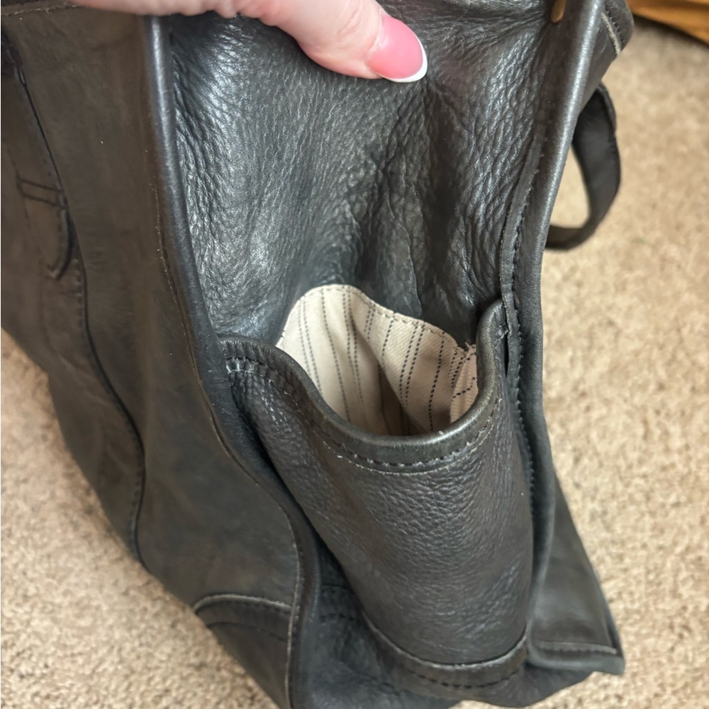 Frye Campus Shopper - Picture 8 of 9